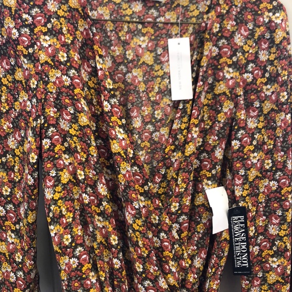 Flower long sleeve romper size XS - Picture 4 of 6